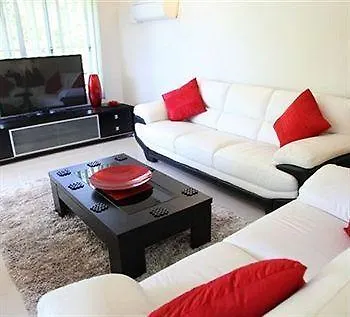 شقة فندقية Outrigger Apartments ميناء دوغلاس