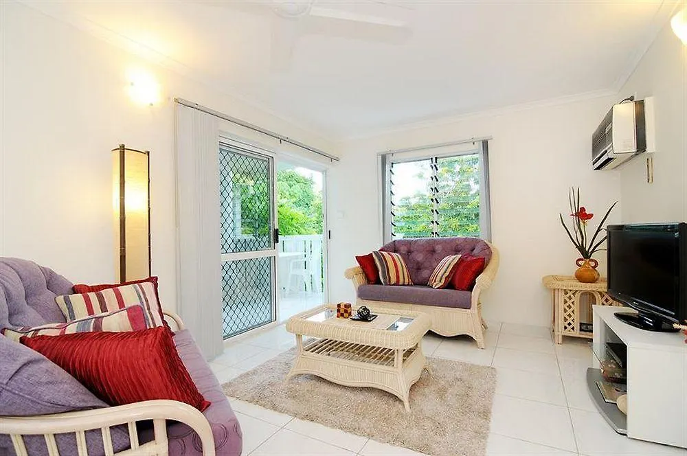 Outrigger Apartments ميناء دوغلاس 3*,