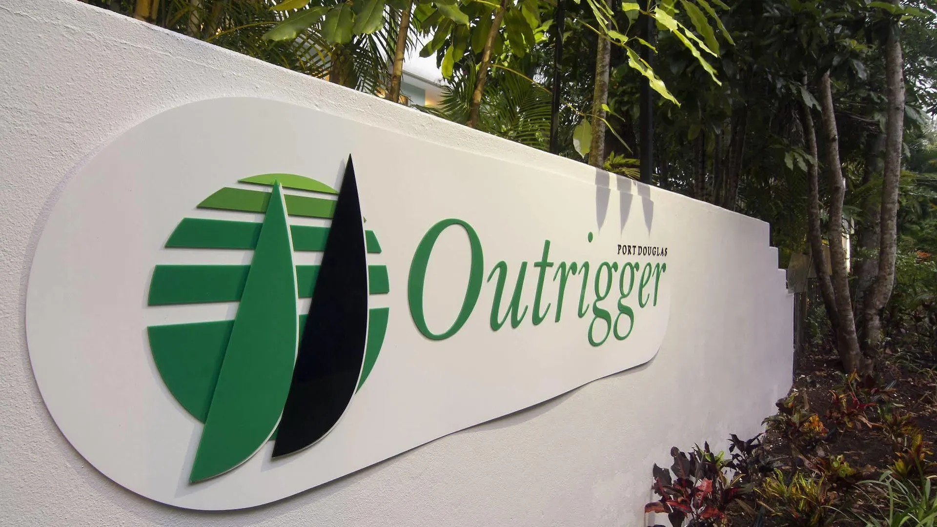 Outrigger Apartments ميناء دوغلاس 3*,