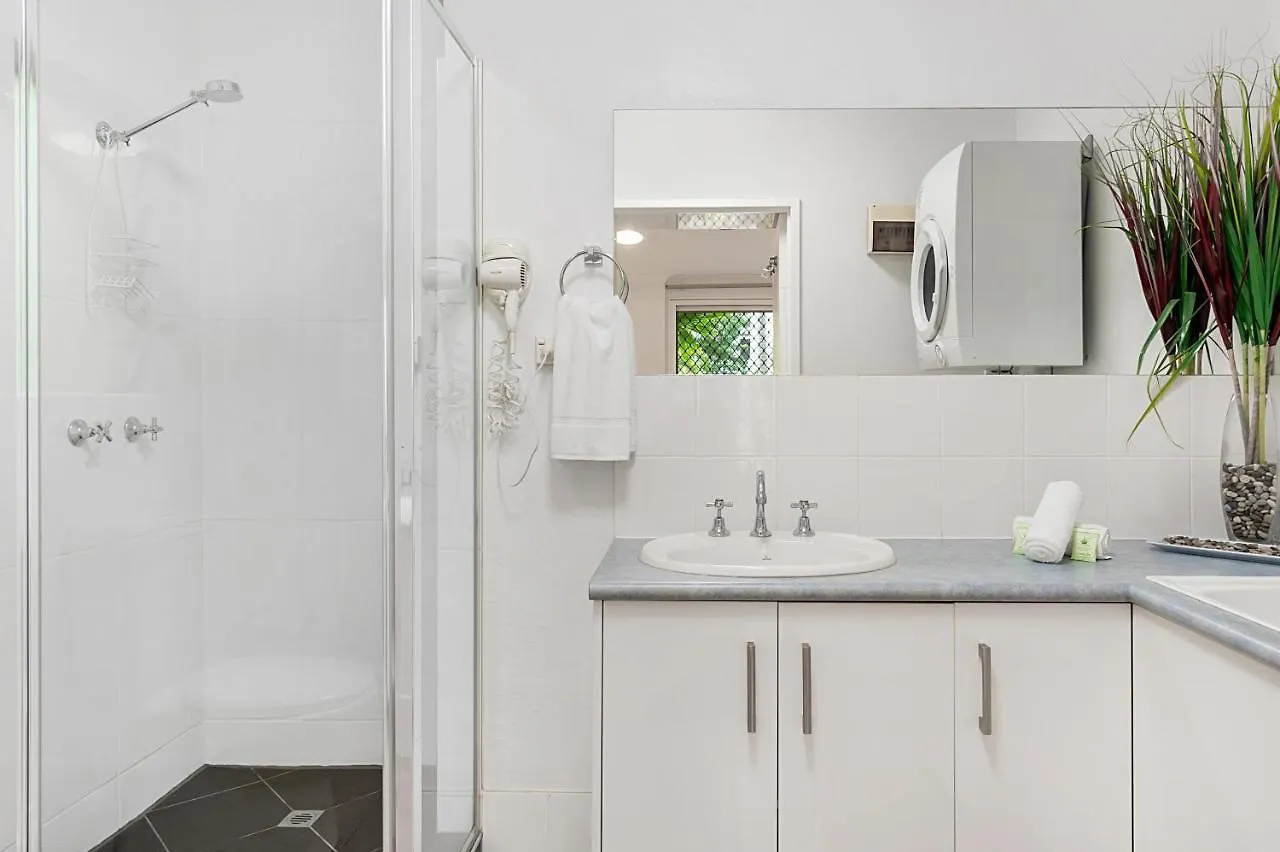 Outrigger Apartments ميناء دوغلاس أستراليا